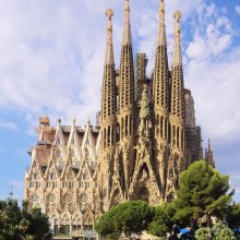 A járvány miatt csúszik a barcelonai Sagrada Família befejezése