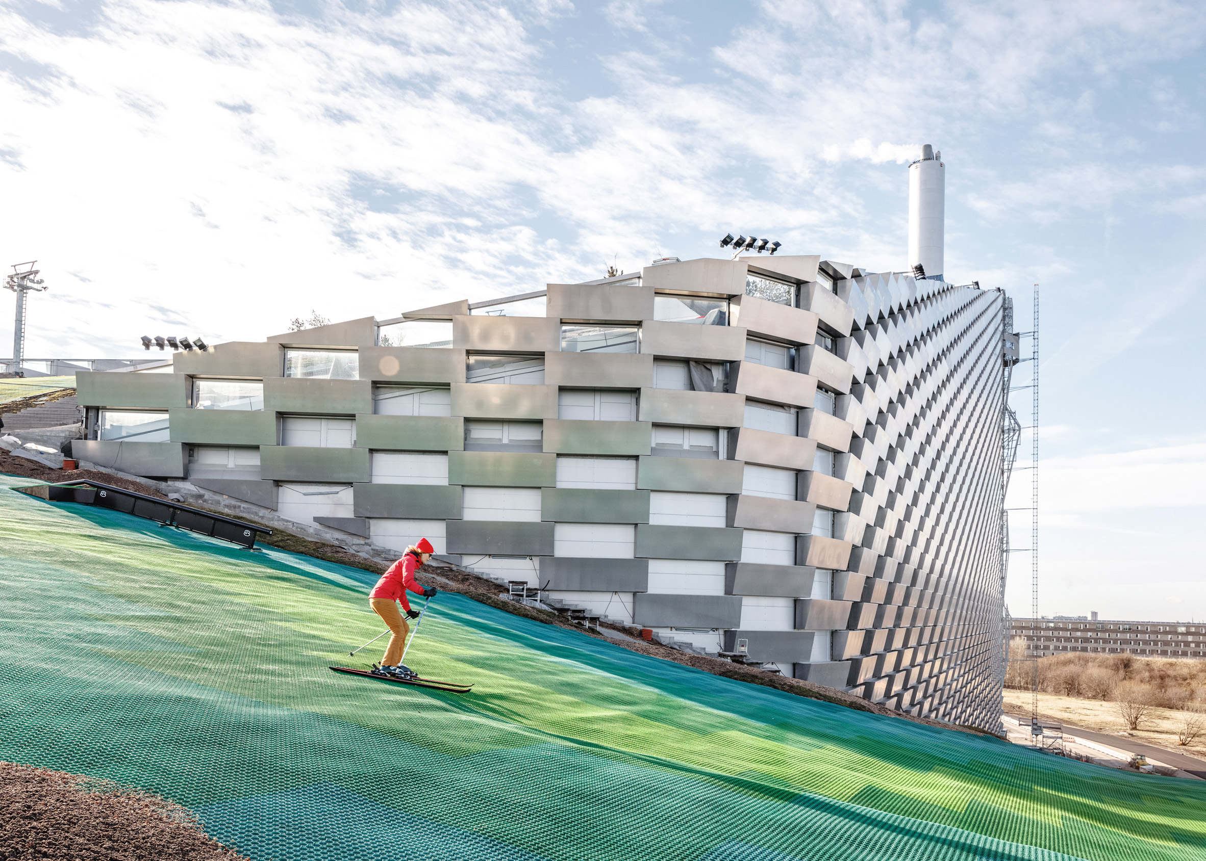 Koppenhágában sípálya nyílt egy erőmű tetején