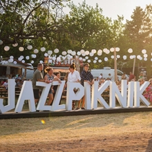 Paloznaki Jazzpiknik 2025: Zaz és a Kennedy Administration