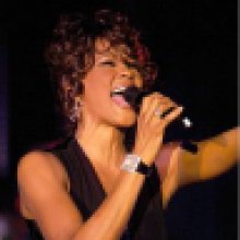 Whitney Houston új lemezzel ünnepel