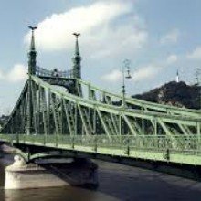 Kiállítás nyílik az új budapesti Duna-híd tervpályázat munkáiból