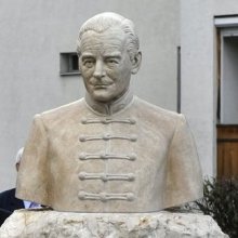 Wass Albert-szobrot avattak Aszódon