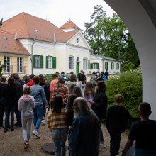 A Szigligeti Alkotóház történéről nyílik kiállítás a község több pontján