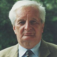Elhunyt Pomogáts Béla Széchenyi-díjas író