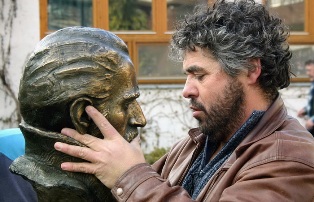 Horváth Tibor szobrászművész
