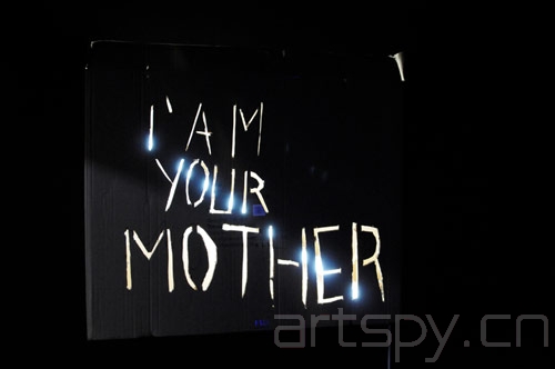 Christian Eisenberger: I am your mother, Teapot, Köln, Copyright: artspy.cn