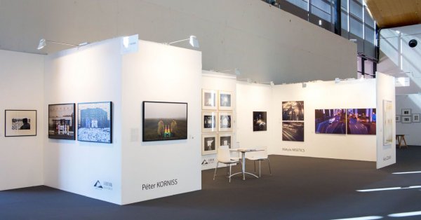 A Várfok Galéria fotóstandja az Art Karlsruhén