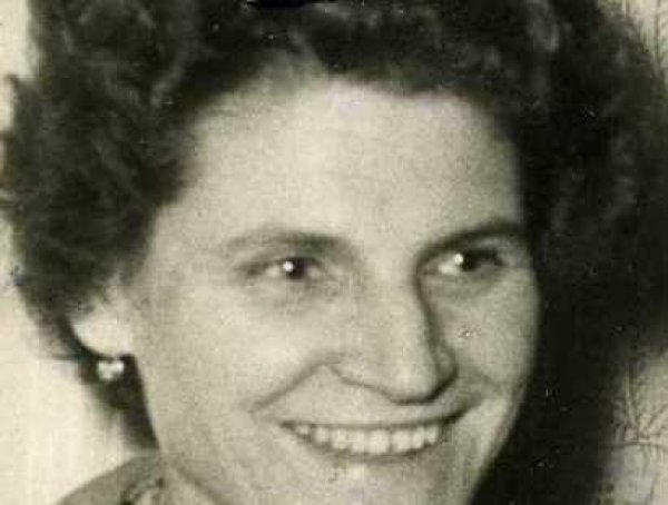 Az én édes vidám anyám (Falcsik Józsefné sz. Takács Gizella, Buda, 1967)