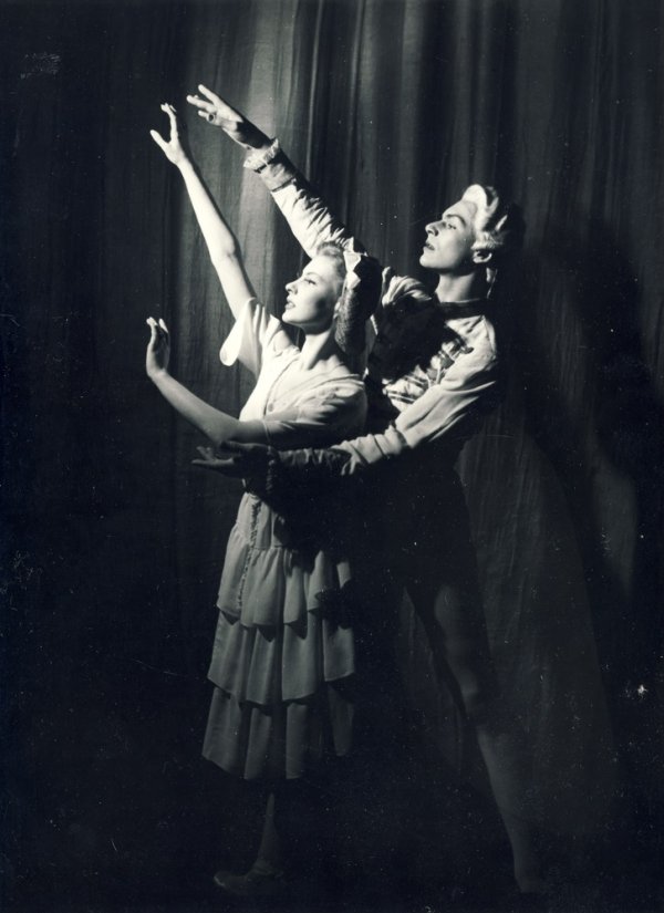 Szarvas Janina és Róna Viktor. Diótörő. Fotó: Tóth László, Budapest, 1955.